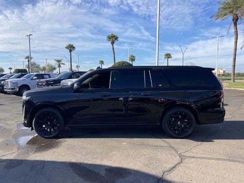 Used 2021 Cadillac Escalade ESV Sport w/ Driver Assist Tech Package image 4