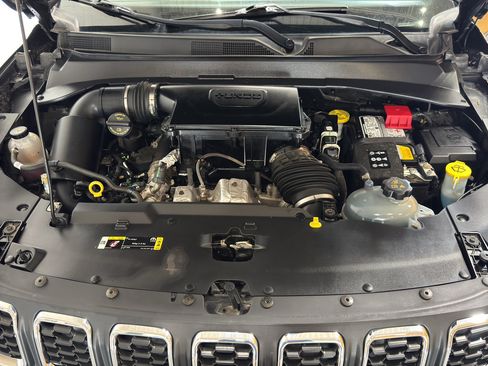 Used 2024 Jeep Compass Latitude AWD/4WD image 34