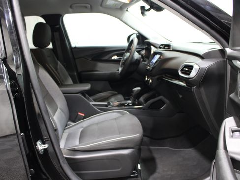 Used 2023 Chevrolet TrailBlazer LT w/ Convenience Package AWD/4WD image 25