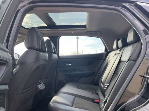 Used 2023 Nissan Ariya FWD image 14