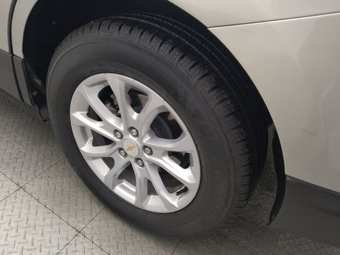 Used 2021 Chevrolet Equinox LS w/ LS Convenience Package image 31