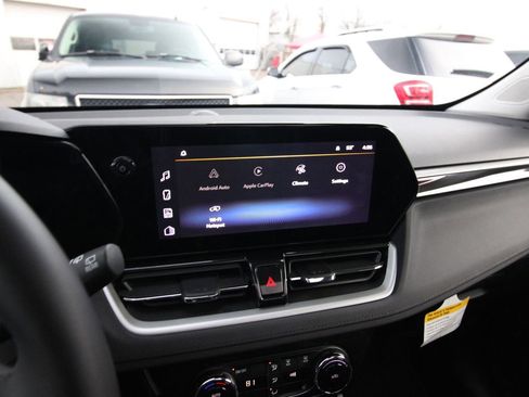 Used 2026 Chevrolet TrailBlazer LT w/ Convenience Package AWD/4WD image 15