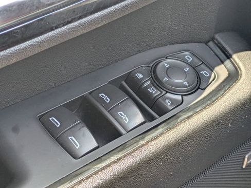 Used 2024 GMC Sierra 2500 AT4 w/ AT4 Premium Plus Package AWD/4WD image 25