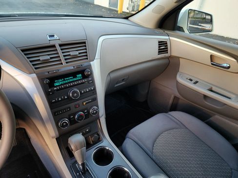 Used 2011 Chevrolet Traverse LT w/ Personal Connectivity Package image 10