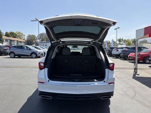 Used 2022 Acura MDX FWD image 15