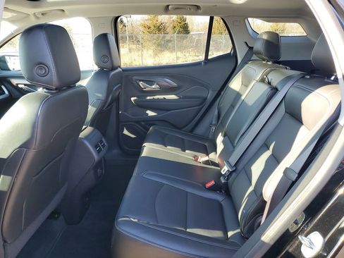 Certified 2022 GMC Terrain SLT image 28