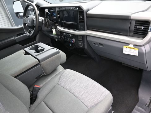 Used 2023 Ford F350 XLT w/ FX4 Off-Road Package image 35