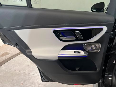 New 2026 Mercedes-Benz GLC 300 4MATIC image 18