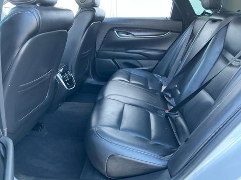 Used 2019 Cadillac XTS Luxury image 16