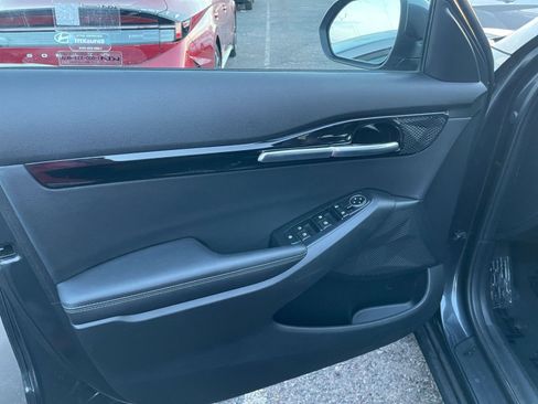 Used 2025 Kia Seltos S image 20