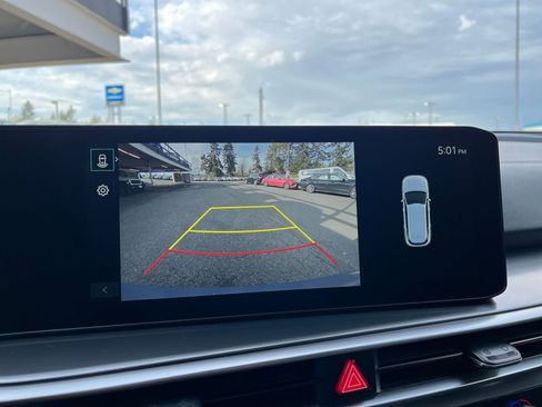 Used 2024 Kia Sorento S image 25