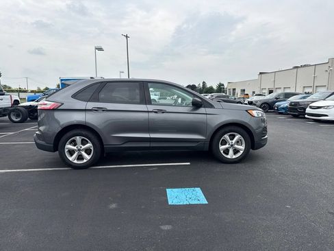 Used 2021 Ford Edge SE w/ Cargo Accessory Package AWD/4WD image 4