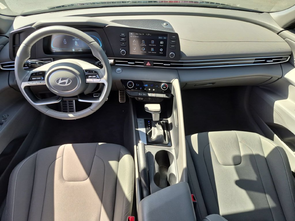 Used 2026 Hyundai Elantra Sport FWD image 26