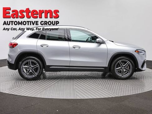 Used 2022 Mercedes-Benz GLA 250 4MATIC w/ AMG Line image 4