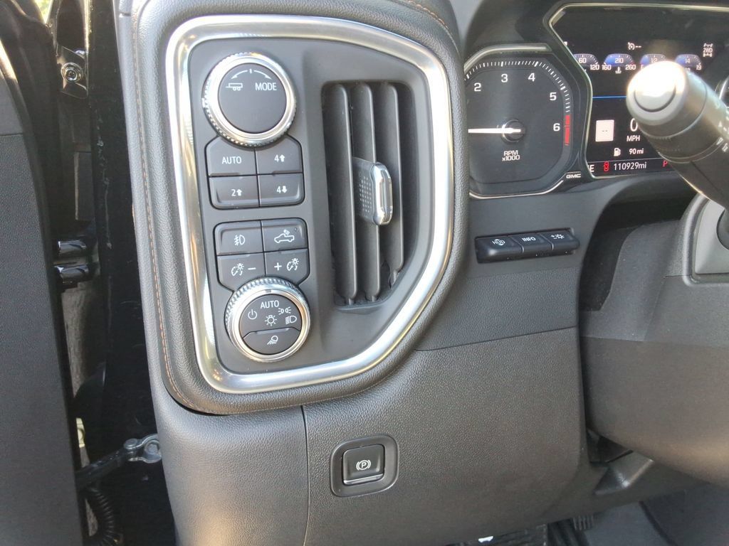 Certified 2022 GMC Sierra 1500 AT4 w/ AT4 Premium Package AWD/4WD image 39