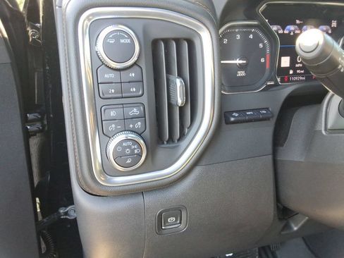 Certified 2022 GMC Sierra 1500 AT4 w/ AT4 Premium Package AWD/4WD image 39