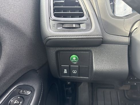 Used 2019 Honda HR-V LX image 23