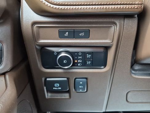 Used 2024 Ford Expedition King Ranch AWD/4WD image 20