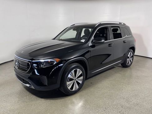 Used 2023 Mercedes-Benz EQB 300 4MATIC image 7