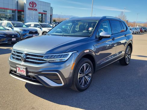 Used 2024 Volkswagen Tiguan Wolfsburg Edition image 4