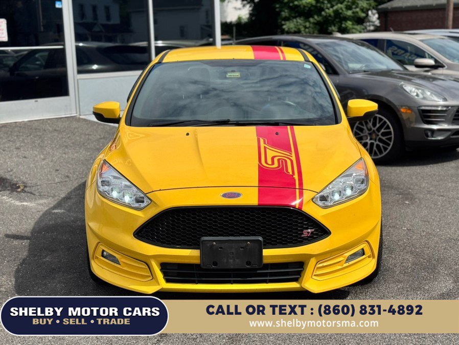 Used 2017 Ford Focus ST FWD image 2
