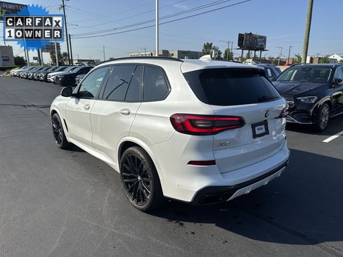 Used 2022 BMW X5 xDrive40i w/ M Sport Package AWD/4WD image 8