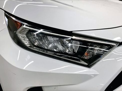 Used 2019 Toyota RAV4 XLE Premium w/ Cold Weather Package image 30