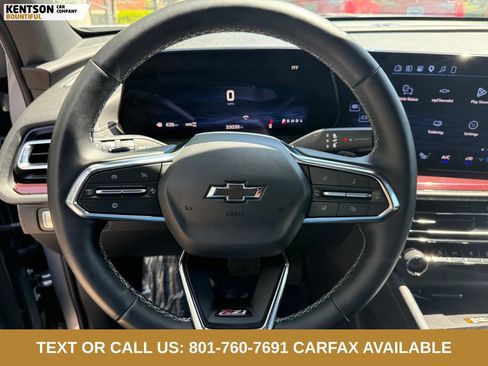 Used 2025 Chevrolet Traverse Z71 AWD/4WD image 17