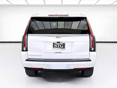 Used 2017 Cadillac Escalade Premium Luxury AWD/4WD image 5