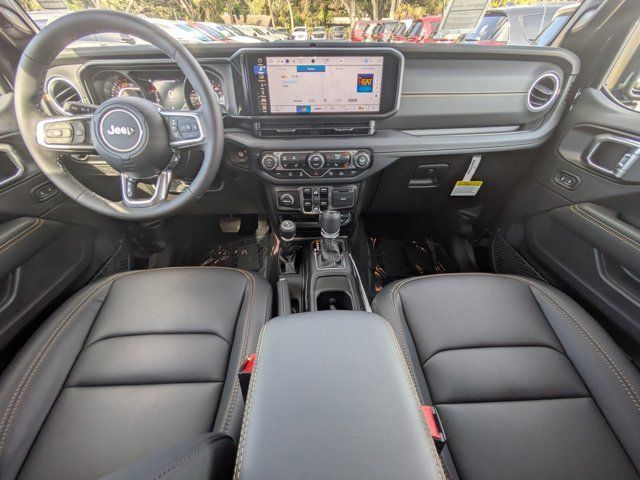 New 2025 Jeep Wrangler Unlimited Sahara AWD/4WD image 13