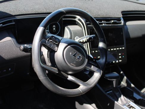 Used 2022 Hyundai Santa Cruz Limited AWD/4WD image 9