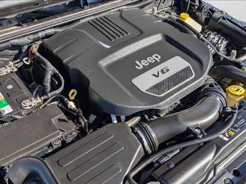 Used 2017 Jeep Wrangler Unlimited Sport w/ Quick Order Package 24S image 25