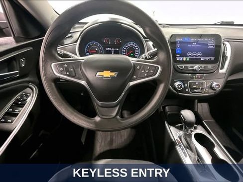 Used 2022 Chevrolet Malibu LS FWD image 11
