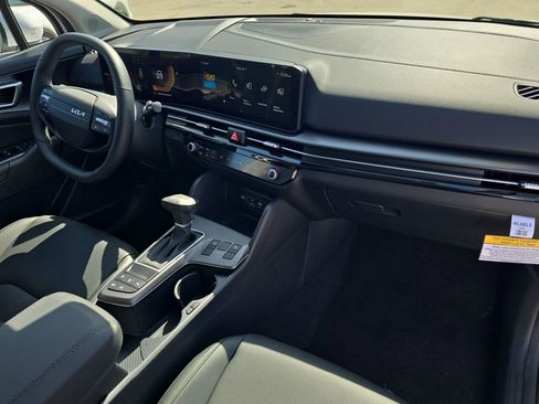 New 2026 Kia Sportage EX FWD image 12