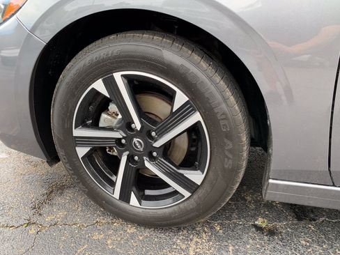 Used 2024 Nissan Sentra SV FWD image 45