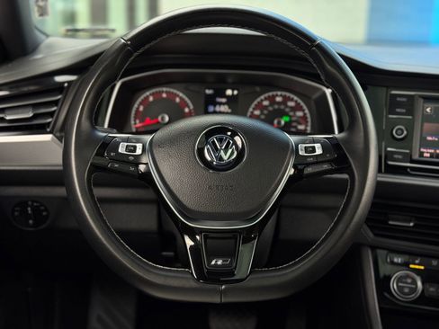 Used 2020 Volkswagen Jetta S image 16