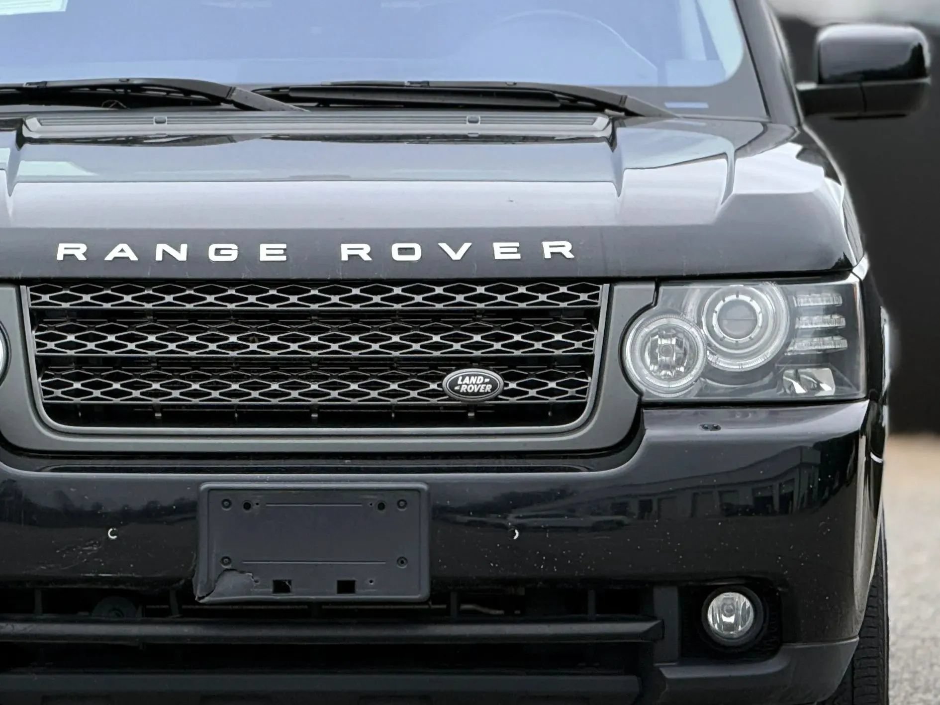 Used 2011 Land Rover Range Rover HSE LUX AWD/4WD image 12