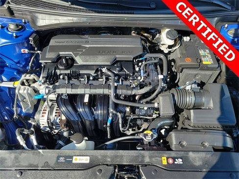 Certified 2025 Hyundai Elantra SEL image 23