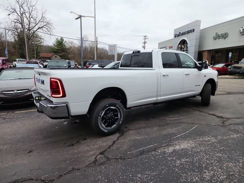 New 2025 RAM 2500 Laramie image 18