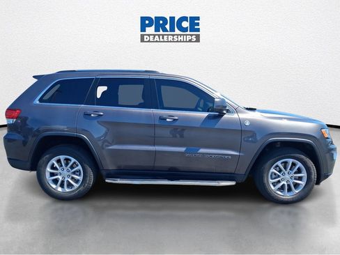 Used 2021 Jeep Grand Cherokee Laredo AWD/4WD image 4