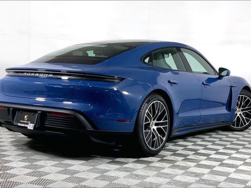 Used 2025 Porsche Taycan image 7