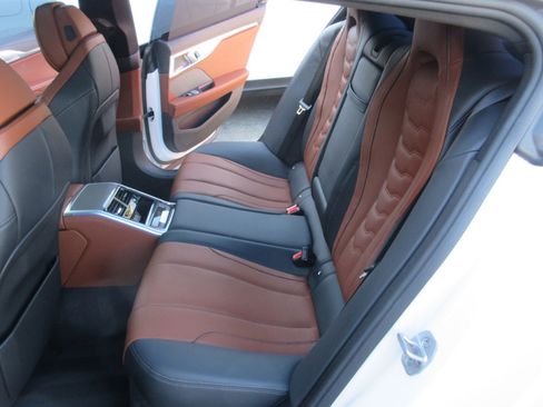 Used 2023 BMW 840i Gran Coupe w/ Driving Assistance Package image 41