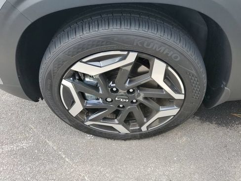 Certified 2026 Kia Seltos SX w/ SX Sunroof Package AWD/4WD image 9