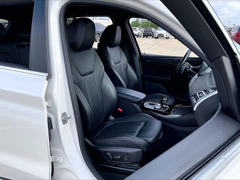 Used 2024 BMW X3 sDrive30i image 8