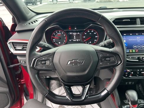 Used 2021 Chevrolet TrailBlazer RS w/ Convenience Package image 21