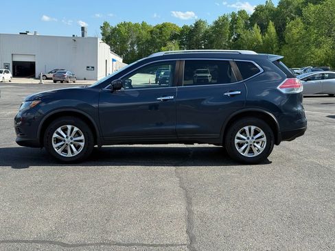 Used 2016 Nissan Rogue SV AWD/4WD image 2