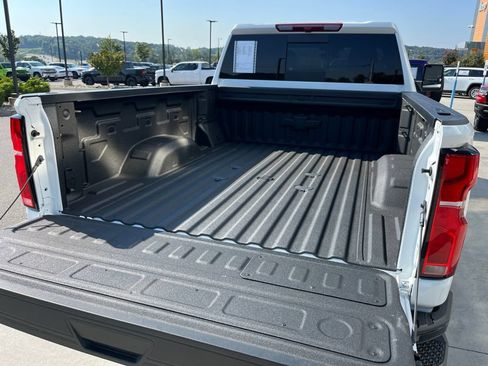 Used 2025 Chevrolet Silverado 3500 LT w/ Trail Boss Package AWD/4WD image 20