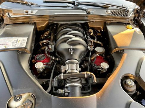Used 2018 Maserati GranTurismo Sport RWD image 29