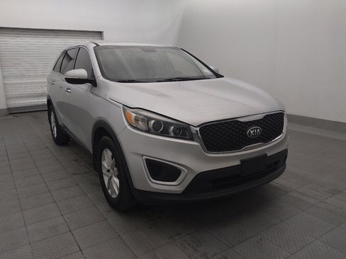 Used 2017 Kia Sorento L FWD image 13