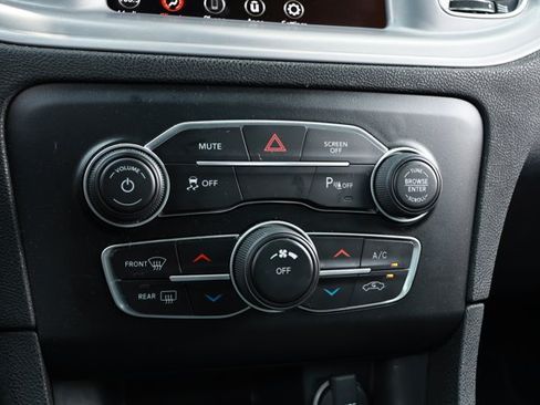 Used 2023 Dodge Charger SXT RWD image 18